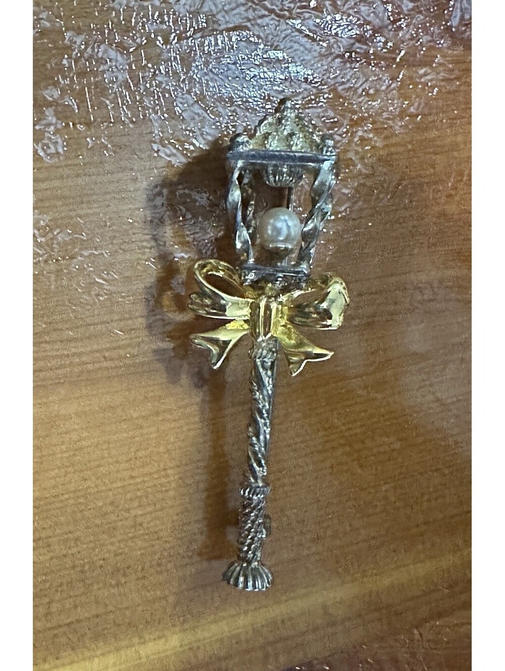 Vintage Lamp Post Brooch Silver Gold Tone Bow Holidays Pin Victorian Style